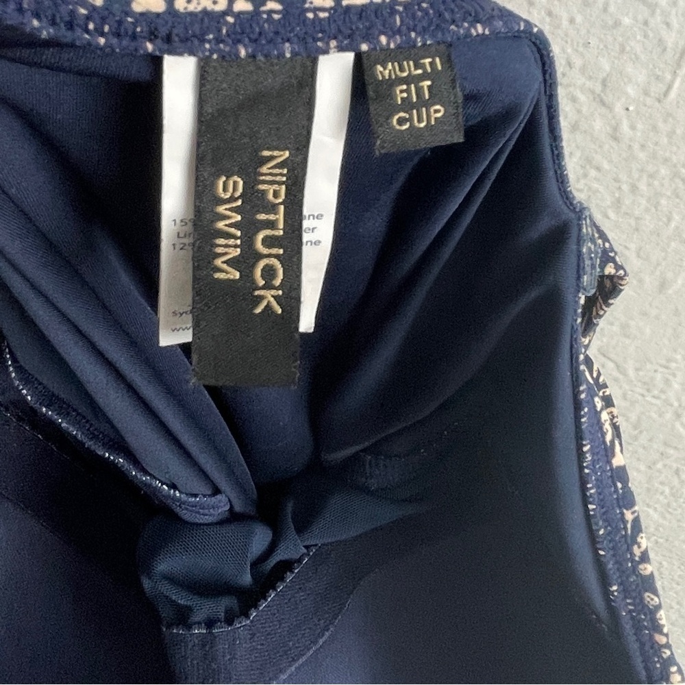 NIPTUCK Nautical Foil Joanne One Piece Swimsuit Size 8 Ruched Navy Blue - Picture 9 of 11
